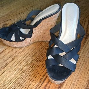 Black cork wedges